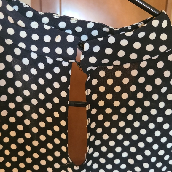 Zara navy polka dot wrap neck billow sleeve top NWOT - Picture 5 of 5